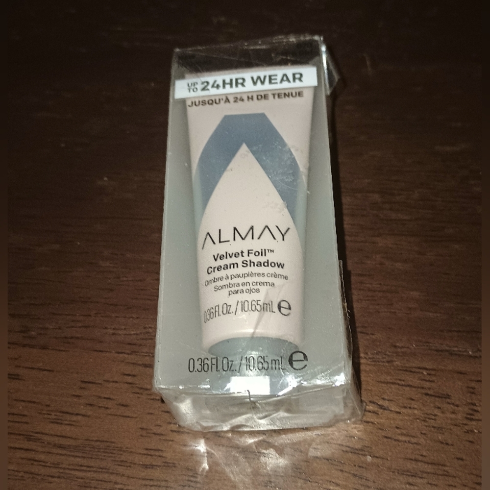 Astro Girl Almay Velvet Foil Cream Shadow